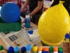 Wartburgschule Kunstunterricht - bunte Ballons aus Pappmachee für die ZWEI-LAND-Ausstellung